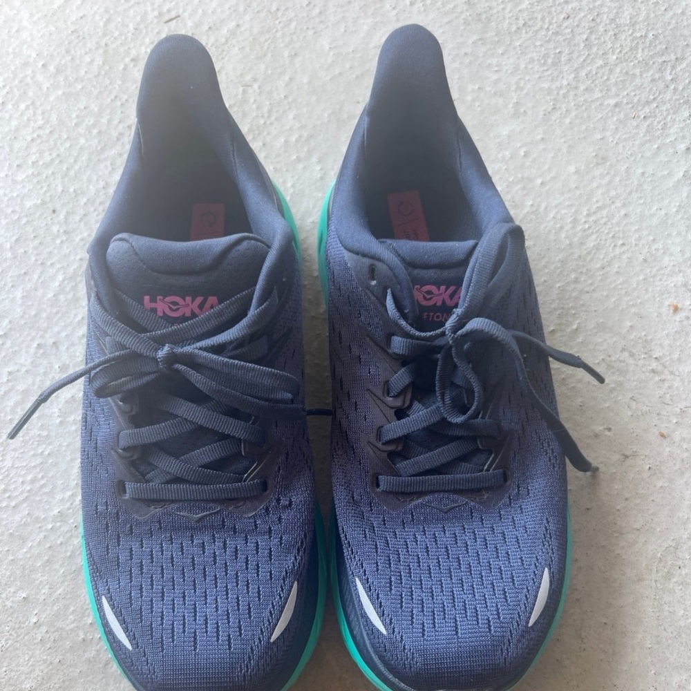 Hoka Clifton 8